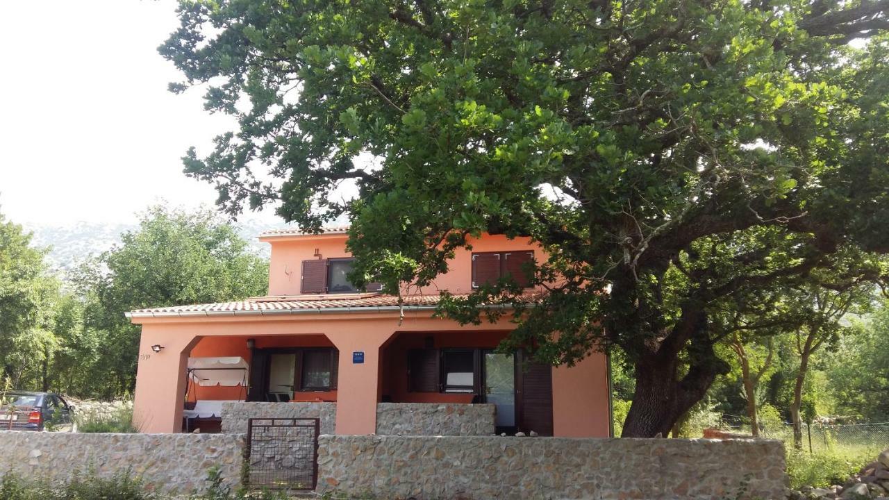 Studio Apartman Hrast Seline Buitenkant foto